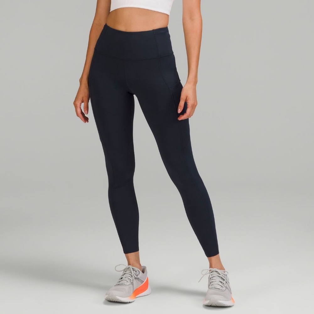 LULULEMON NAVY FAST AND FREE TIGHT 25”